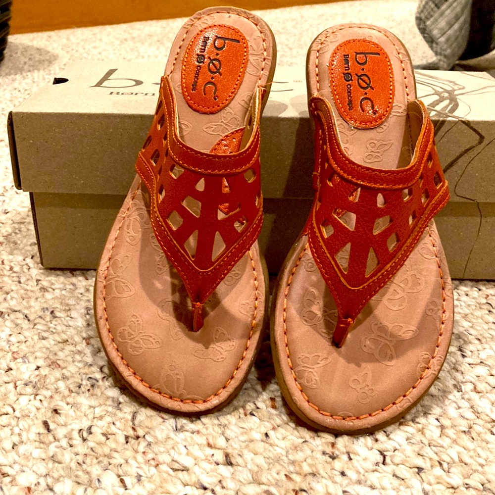 NWT B.O.C orange cutout sandals size 6